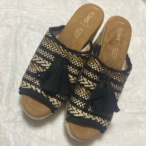 Women’s sandals